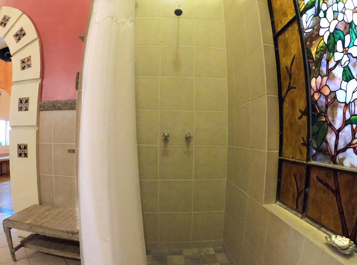غوادالاجارا La Perla Hotel Boutique B&B المظهر الخارجي الصورة