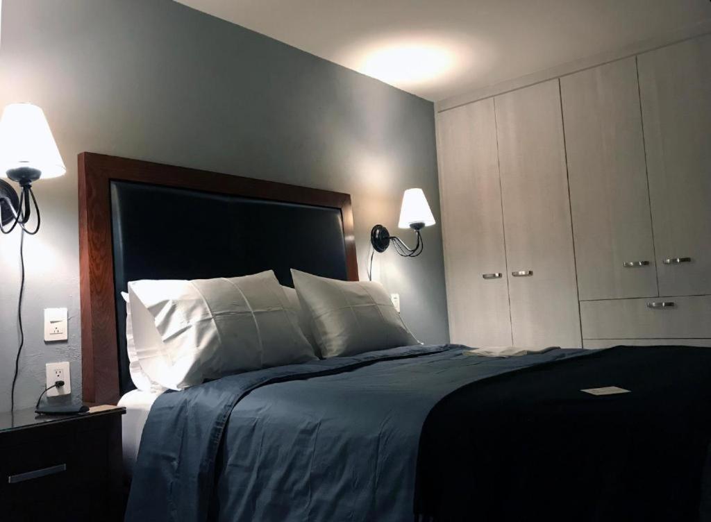 غوادالاجارا La Perla Hotel Boutique B&B المظهر الخارجي الصورة