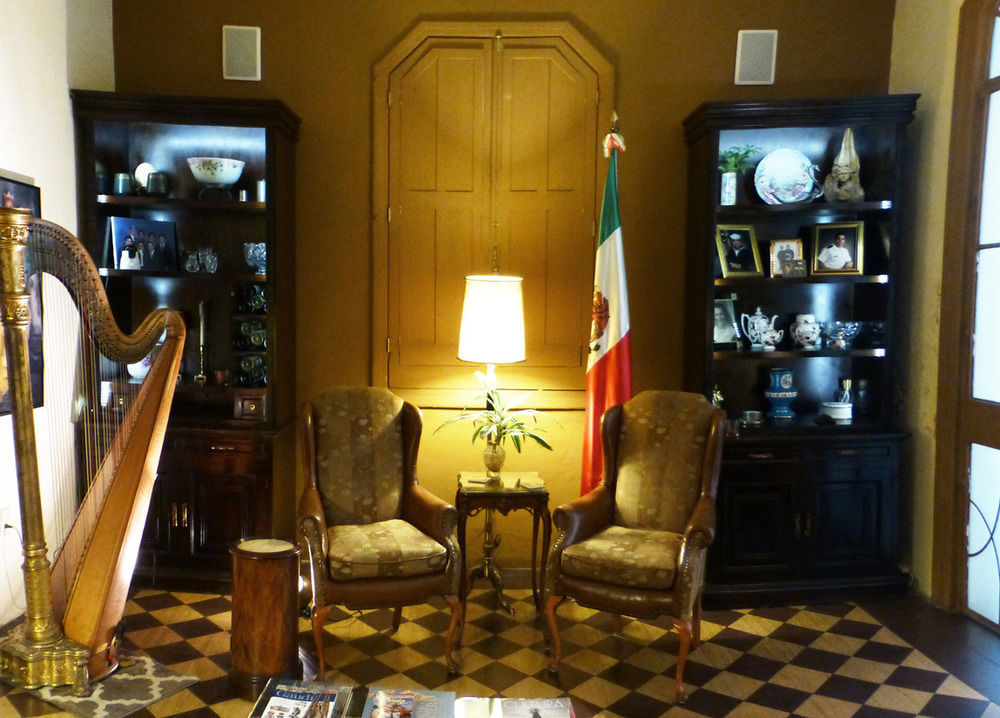 غوادالاجارا La Perla Hotel Boutique B&B المظهر الخارجي الصورة